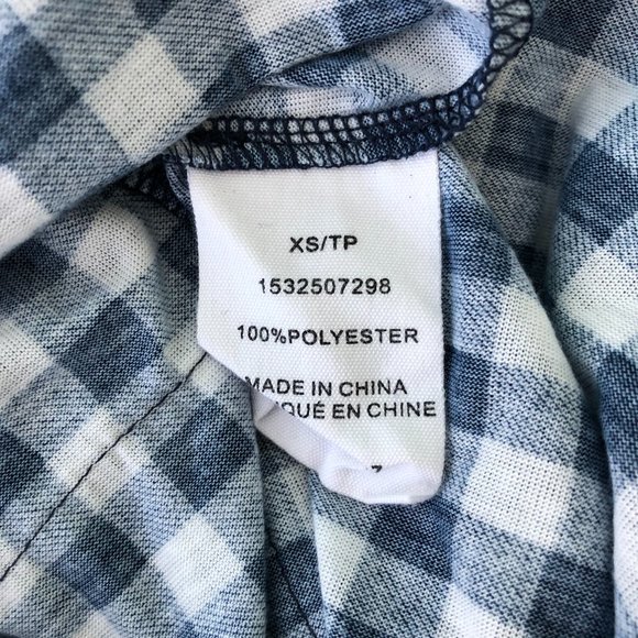 Sleeveless Flannel Blouse - Picture 5 of 5